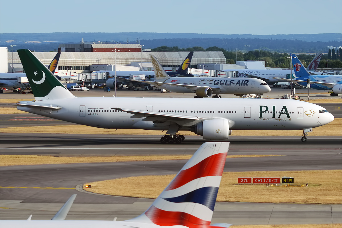 PIA Islamabad-Manchester Flights