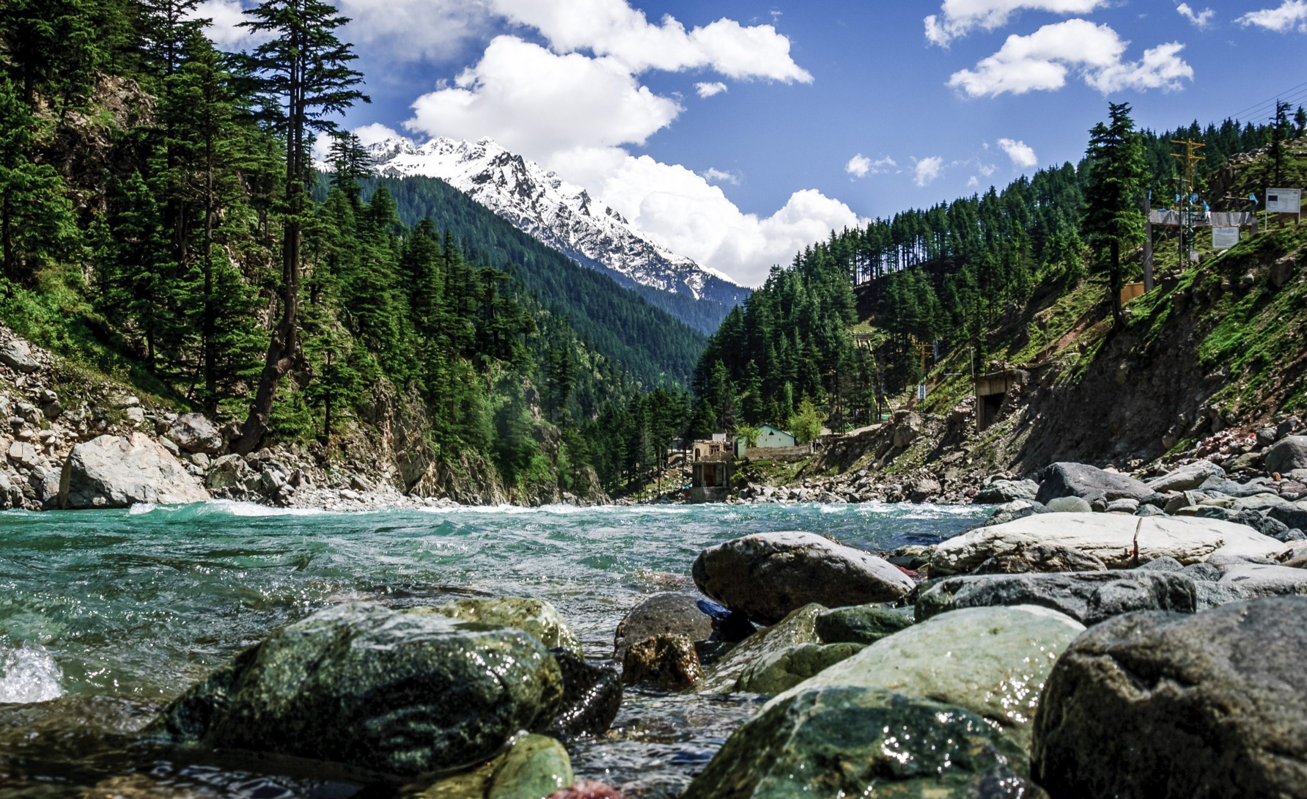 Moonsoon travel pakistan
